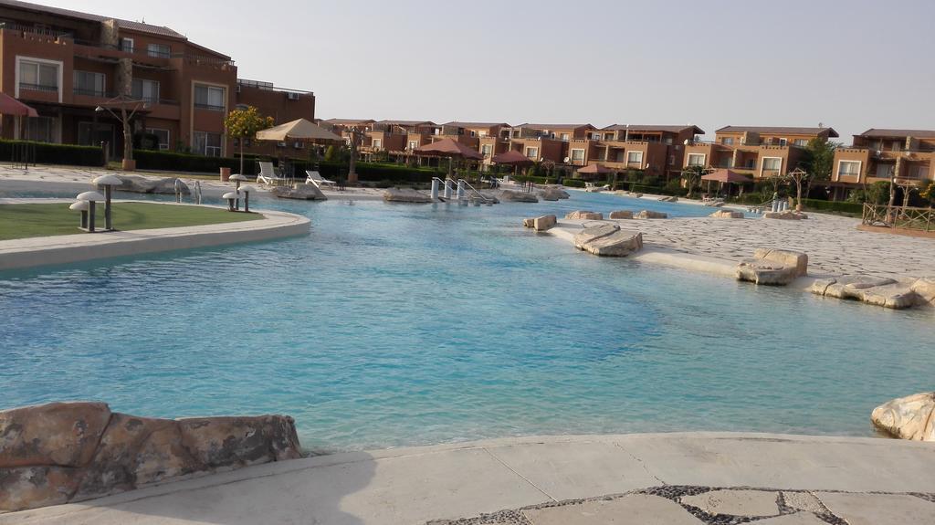 Three-Bedroom Garden Chalet At Marina Wadi Degla For Families Ain Sukhna Room photo